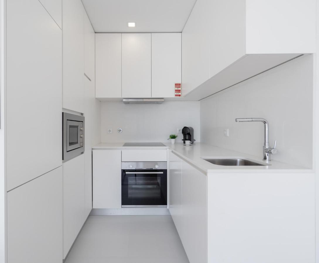 Host Wise - Bright & Contemporary Flat - Ace Location Apartment Porto Bagian luar foto