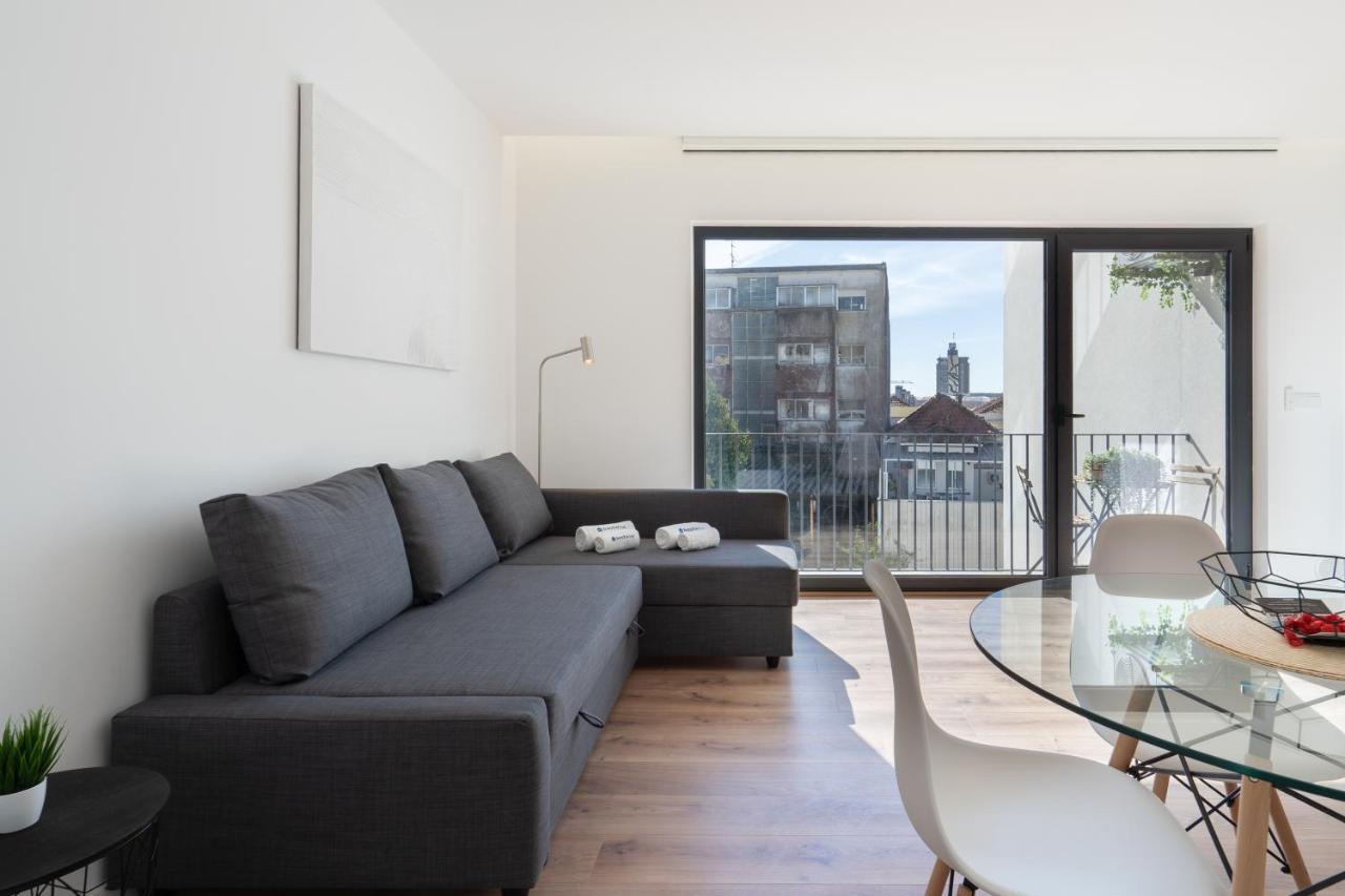 Host Wise - Bright & Contemporary Flat - Ace Location Apartment Porto Bagian luar foto