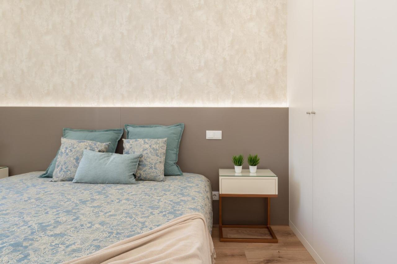 Host Wise - Bright & Contemporary Flat - Ace Location Apartment Porto Bagian luar foto